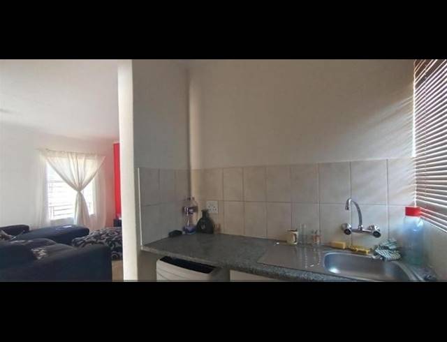 2 BEDROOM HOUSE FOR SALE IN SALFIN